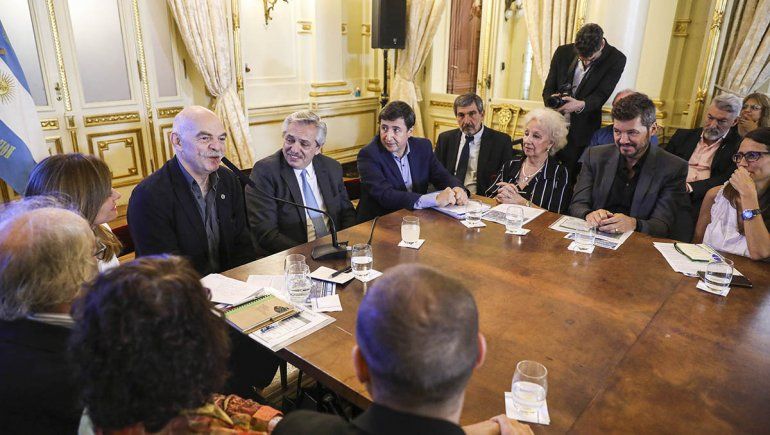 Fernández exhortó a todos los argentinos a involucrarse en la lucha contra el hambre