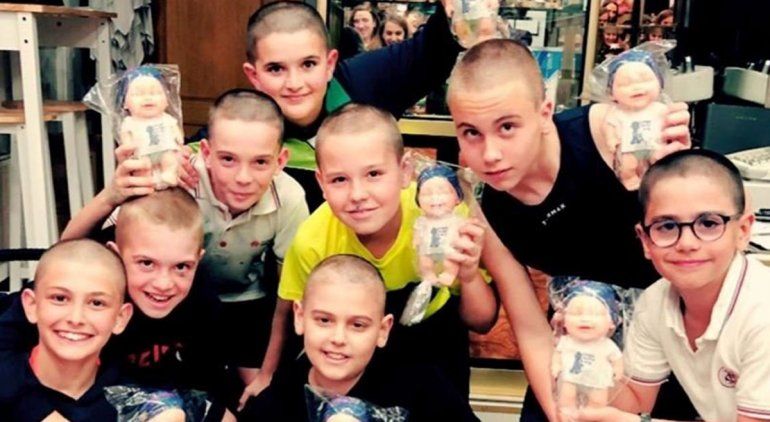 Se raparon para que su amigo con leucemia no se sienta solo