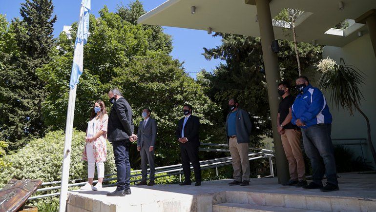 Neuquén conmemoró el bicentenario del primer izamiento en Malvinas