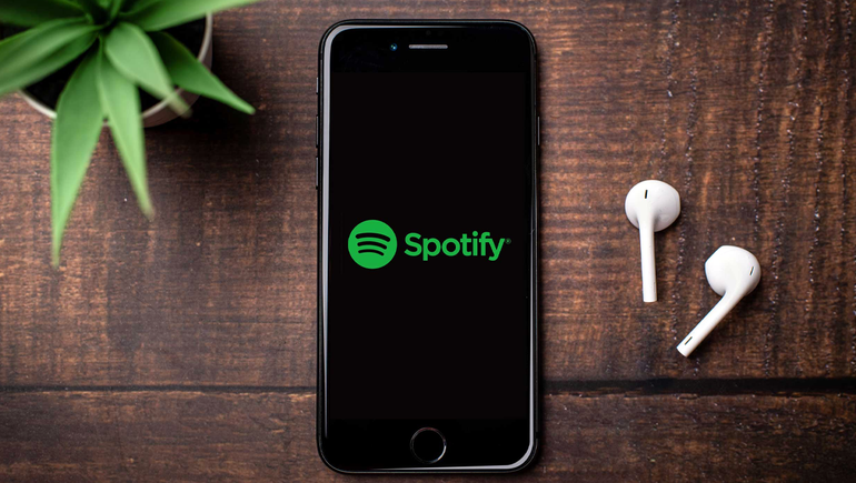 Spotify es una de las plataformas de streaming más utilizadas para escuchar música y podcasts. Spotify es una de las plataformas de streaming más utilizadas para escuchar música y podcasts.