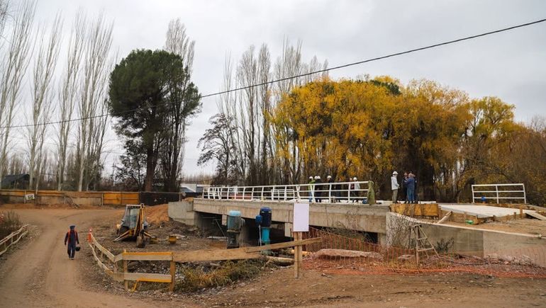 Avanza la construcción del puente hacia Isla El Porvenir: ya supera el 70% de ejecución