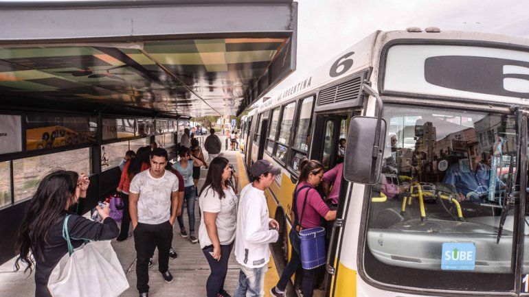 El servicio de transporte público funcionará como los domingos.