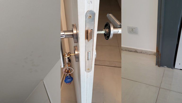 Un techo que gotea, el picaporte desprendido y una puerta oxidada, algunos de los defectos de las viviendas.