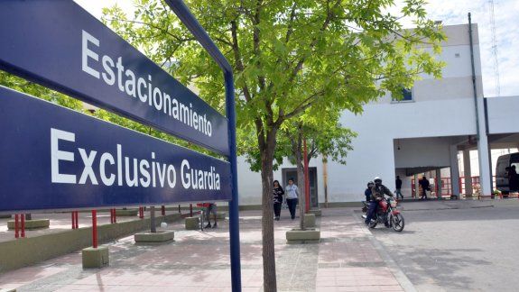 La falta de ambulancias en el Heller&nbsp; fue motivo de discusión con el SIEN.