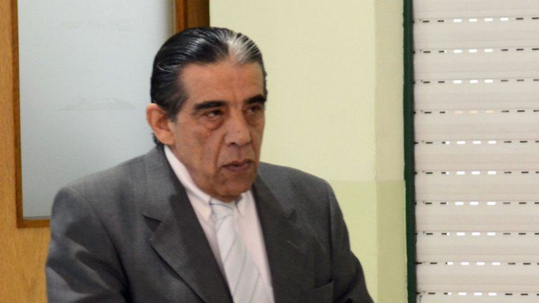 El ex teniente coronel Jorge Héctor Di Pasquale, condenado en varias causas por cometer delitos de lesa humanidad durante la última dictadura militar, ocupa su tiempo en prisión escribiendo libros sobre la violencia de los años '70. El ex teniente coronel Jorge Héctor Di Pasquale, condenado en varias causas por cometer delitos de lesa humanidad durante la última dictadura militar, ocupa su tiempo en prisión escribiendo libros sobre la violencia de los años '70.