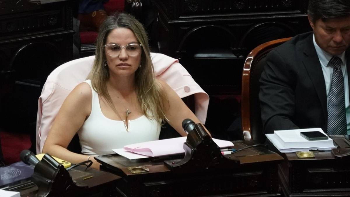 Carolina Píparo habló de prácticas fascistas en el gobierno thumbnail