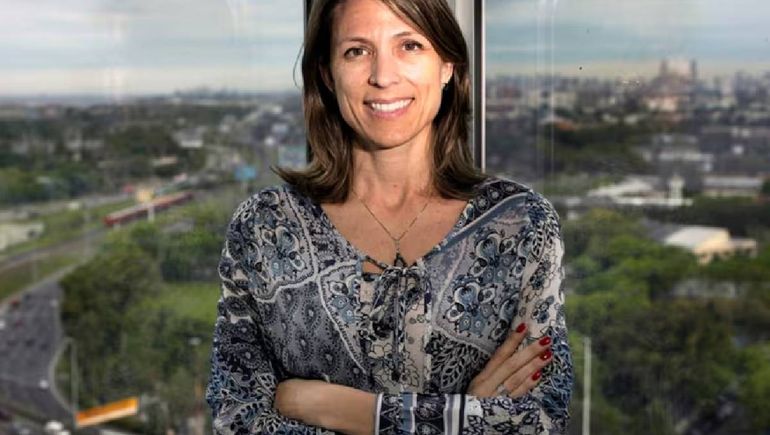 Isela Costantini, expresidenta de Aerolíenas Argentinas forma parte de Desarrollos Norte SA (vinculada comercialmente con el Grupo La Nación. Ahora juega en alto Chapelco, con los locales Casanova. Isela Costantini, expresidenta de Aerolíenas Argentinas forma parte de Desarrollos Norte SA (vinculada comercialmente con el Grupo La Nación. Ahora juega en alto Chapelco, con los locales Casanova.