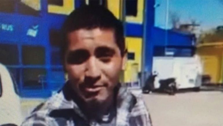 Insólito: hincha se coló en la práctica de Boca, invadió el campo y le pidió a Alfaro que lo pruebe...