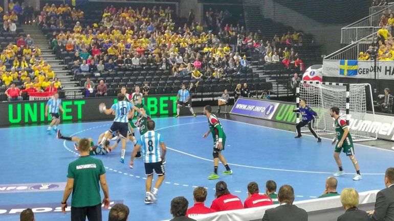 Los gladiadores debutaron con un empate en el Mundial de handball