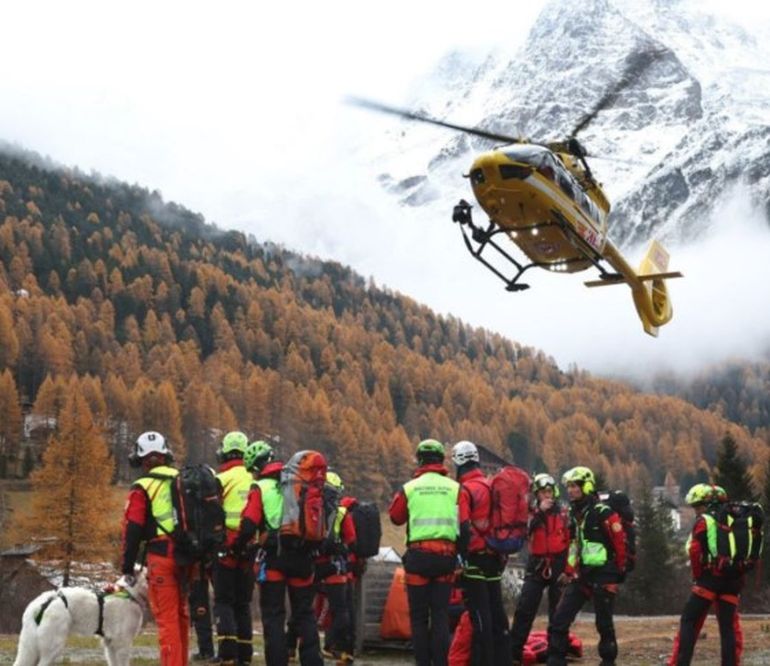 Arrastrados por una avalancha: así murieron un padre, su hija y otros tres alpinistas Arrastrados por una avalancha: así murieron un padre, su hija y otros tres alpinistas