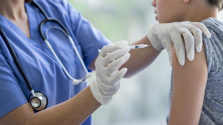 Neuquén recibió 21 mil dosis de Pfizer para avanzar en la vacunación de menores de 18