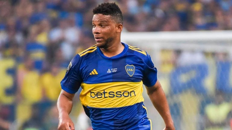 Fabra fue el principal apuntado por los hinchas de Boca Fabra fue el principal apuntado por los hinchas de Boca