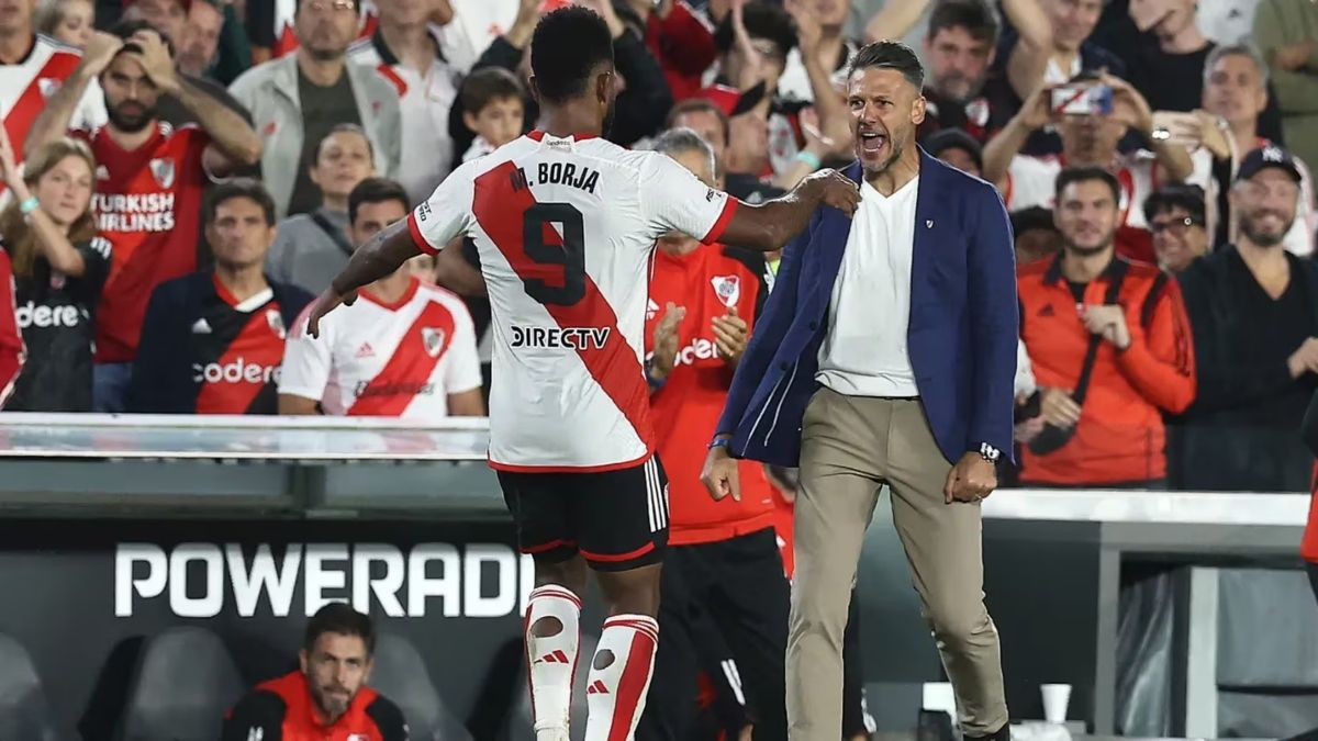 Borja explicó por qué lo abrazó a Demichelis tras sus dos goles contra Rosario Central
