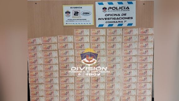 Robó miles de dólares
