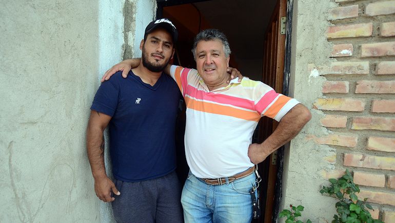 Lo sacó de la calle y ahora vive con él: la gran historia de Juan y Marcelo