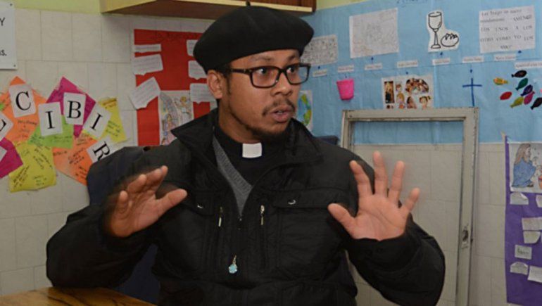 Escándalo: cura obligó a fiel a que le haga sexo oral