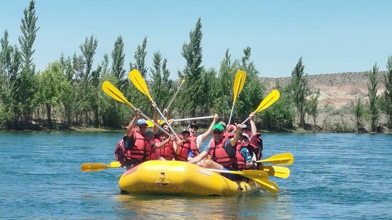 Descubrir el Río Limay en familia: actividades náuticas para disfrutar de las vacaciones | LM Neuquen Descubrir el Río Limay en familia: actividades náuticas para disfrutar de las vacaciones
