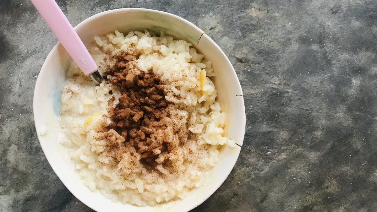 Arroz con leche casero: la receta de siempre, paso a paso