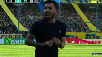 tevez estallo con el arbitro y el var ante barracas: ¡dejate de joder! tevez estallo con el arbitro y el var ante barracas: ¡dejate de joder!