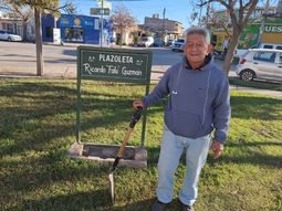 Falú se hizo viral con un video. En Fernández Oro todos lo conocen.