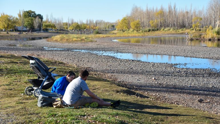 Sequía en los ríos: postales de un domingo con bajo caudal