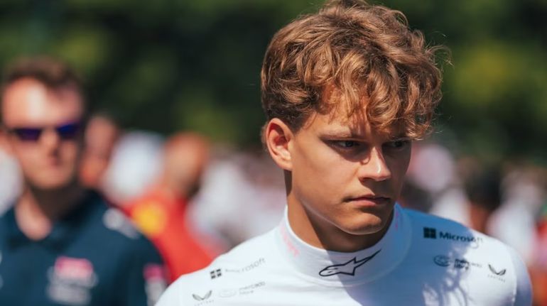 Aron es el piloto de reserva de la franquicia. Aron es el piloto de reserva de la franquicia.