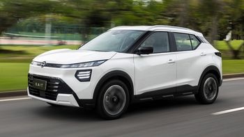 Nissan Kait. Nissan Kait.