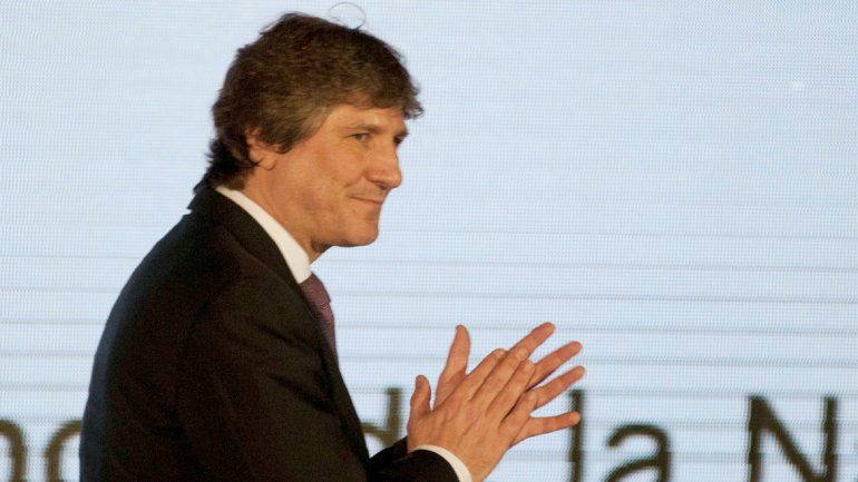 El ex presidente de la Nación podría viajar al exterior si el juez Oyarbide lo autoriza.