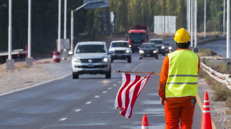 Por falta de iluminación en Ruta 7, piden circular con precaución