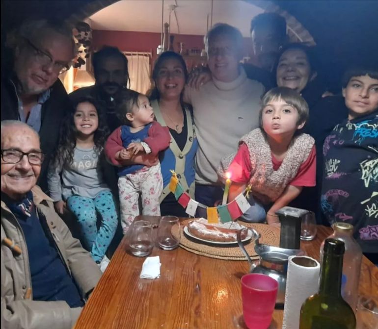 Horacio en una foto familiar del último día del padre: tenía cuatro bisnietos. Horacio en una foto familiar del último día del padre: tenía cuatro bisnietos.