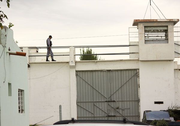 ¿Usted cree que se deberían indultar a presos chilenos para que vuelvan a su país?