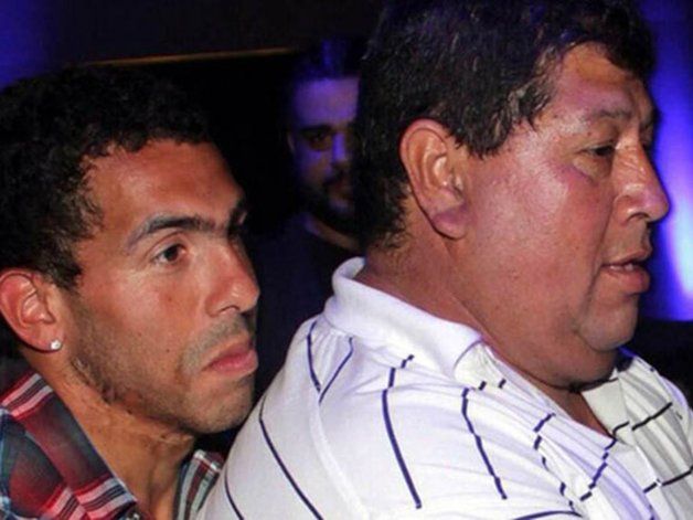 Carlos Tevez y su papá