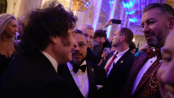 Milei no logró la foto con Trump y el Gobierno se excusó por el viaje fallido