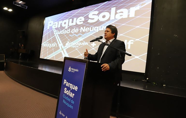 Mariano Gaido encabezó la presentación del parque solar de la ciudad / Foto