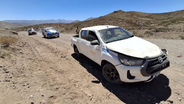 Volcó una Hilux en el Norte neuquino: iba a atenderse con la curandera de El Cholar