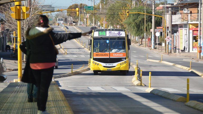 El lado B del Metrobús: los locales bajan las persianas