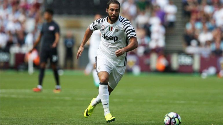 La Juventus puso a dieta al Pipita Higuaín para que baje de peso