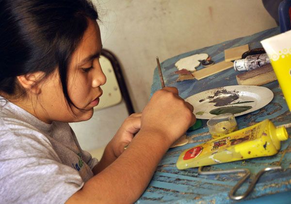 "Pensar" es una organización sin fines de lucro. "Pensar" es una organización sin fines de lucro.