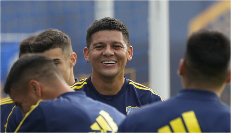 Marcos Rojo se recuperó de su golpe en el tobillo y será titular. Marcos Rojo se recuperó de su golpe en el tobillo y será titular.