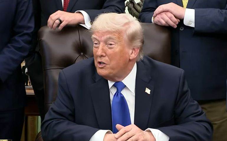 La frase de Donald Trump sobre el chaleco antibalas generó risas entre los presentes.