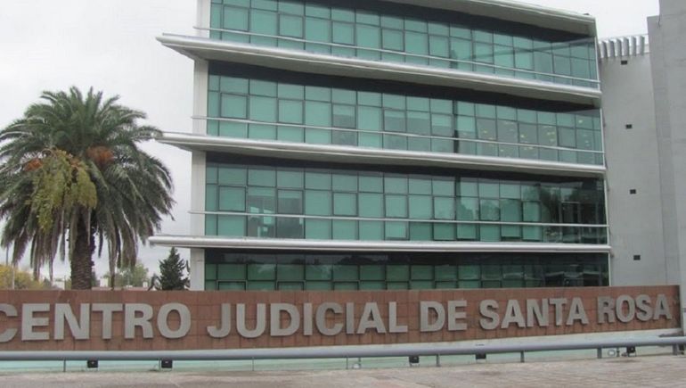 Tribunales de Santa Rosa. Un fallo benefició a una abuela que solo cobraba $1.000 por mes por tener a cargo a su nieto.