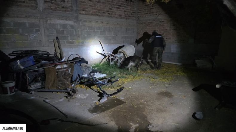 Tres narcos fueron expulsados de Valentina Sur tras los allanamientos | LM Neuquen Tres narcos fueron expulsados de Valentina Sur tras los allanamientos