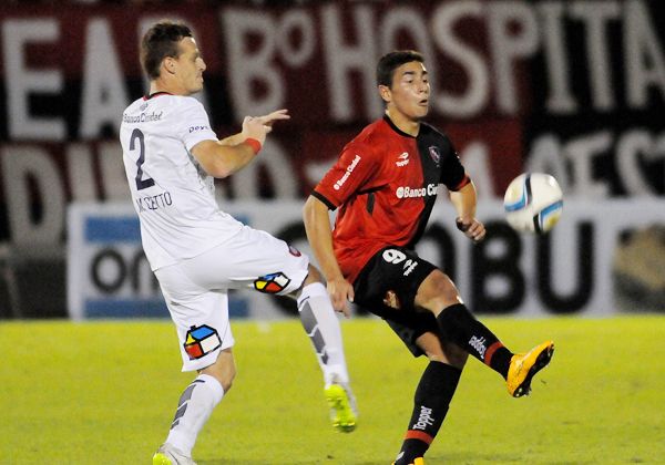 El Ciclón fue más en Rosario, pero sólo sacó un punto