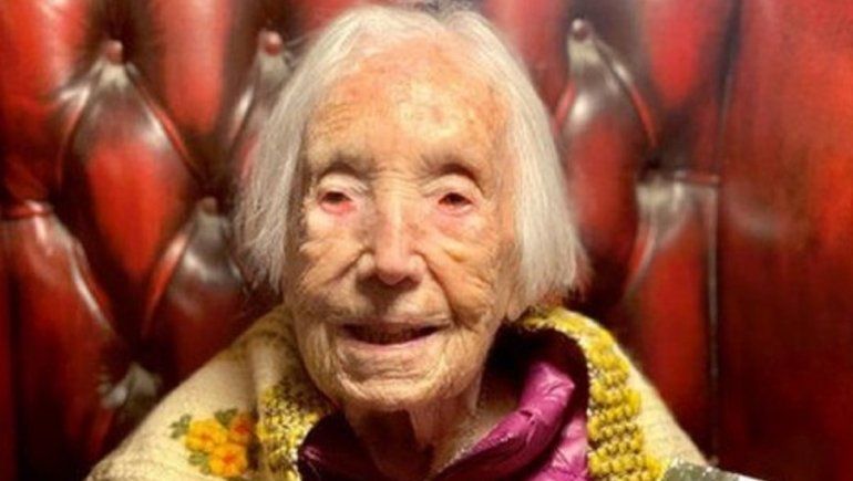 TikTok: anciana de 110 años se vuelve viral cantando
