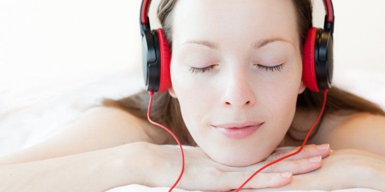 ASMR, una nueva técnica de relajación para los usuarios de YouTube