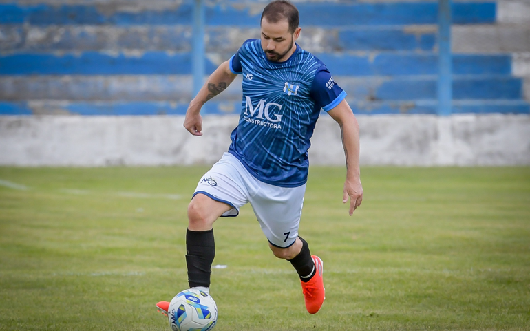 Rodrigo Mora se muestra en buena forma desde que llegó al club de Bariloche.&nbsp;