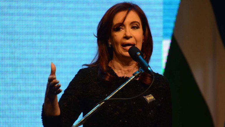 Neuquinos despiden a Cristina esta tarde en el Monumento a San Martín