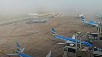 La niebla complica las operaciones aéreas en CABA