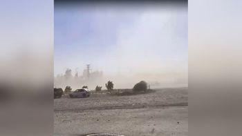 Fuertes ráfagas de viento en la provincia de Neuquén. Fuertes ráfagas de viento en la provincia de Neuquén.