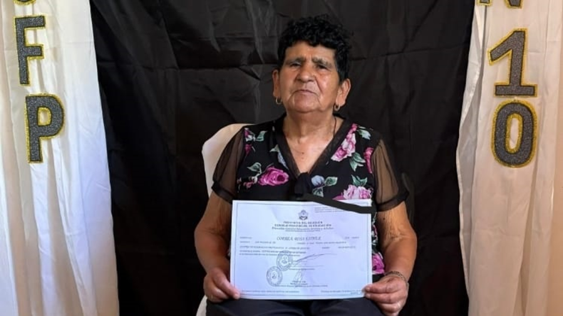 Rosa Esther Correa, el día de su egreso. | LM Neuquen Rosa Esther Correa, el día de su egreso.